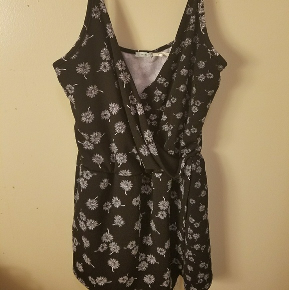 Spring/Summer bundle!! - Picture 3 of 5